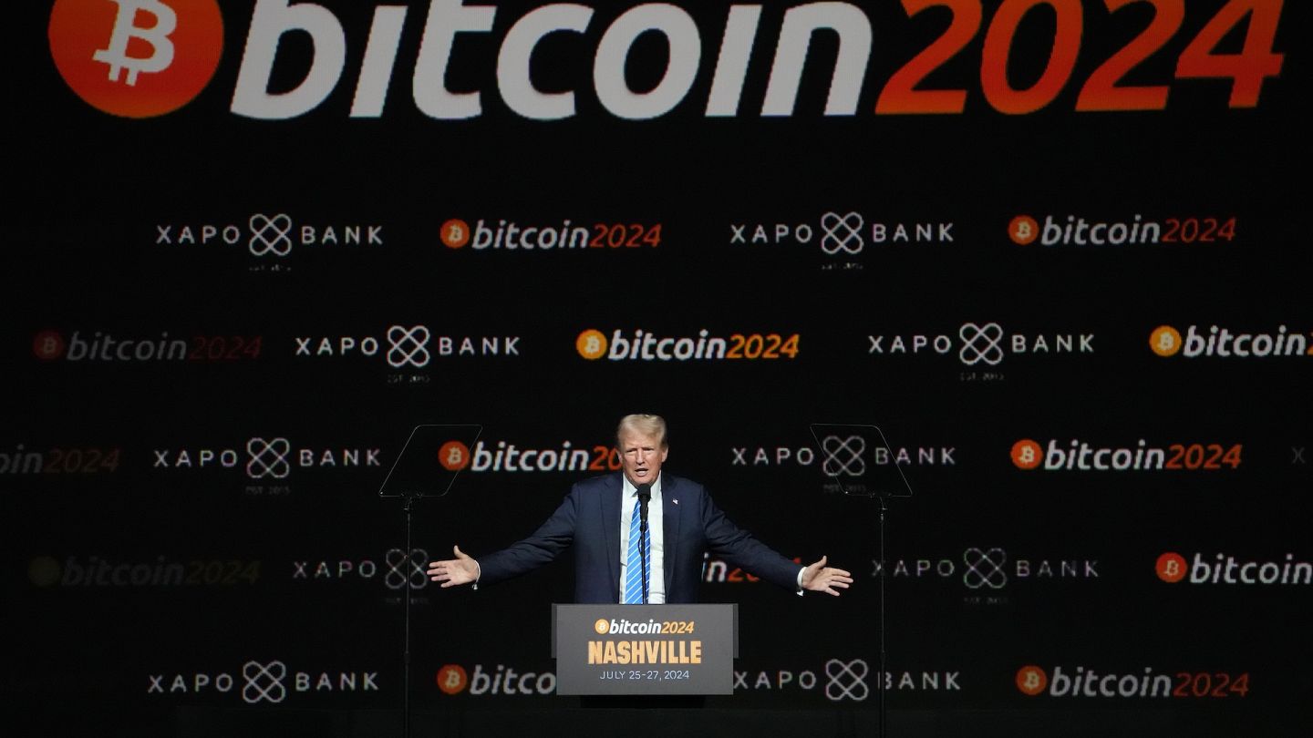 Bitcoin atinge recorde graças ao otimismo impulsionado por Trump | Euronews
