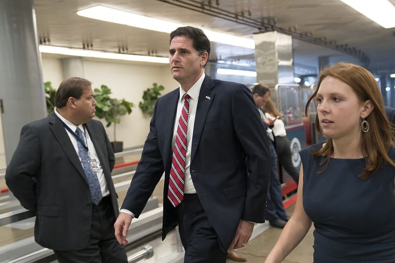 Ron Dermer, alors ambassadeur d'Israël aux États-Unis, traverse le Capitole à Washington, le mercredi 11 septembre 2019. 