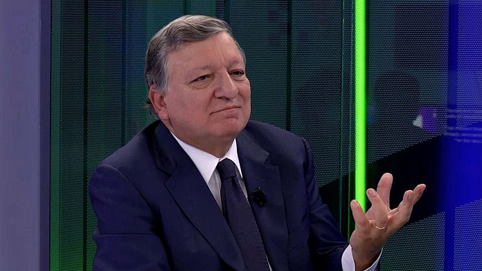 L'ex presidente della Commissione Ue Barroso: "Nessuno crede che l'Ucraina si riprenderà la Crimea"