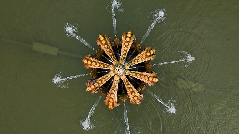 Complex fountains and water features demonstrated the garden’s value and the importance of its owners