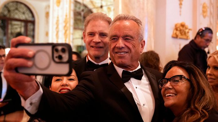 Aux Etats-Unis, Donald Trump nomme l'antivax Robert Kennedy Jr. ministre de la santé