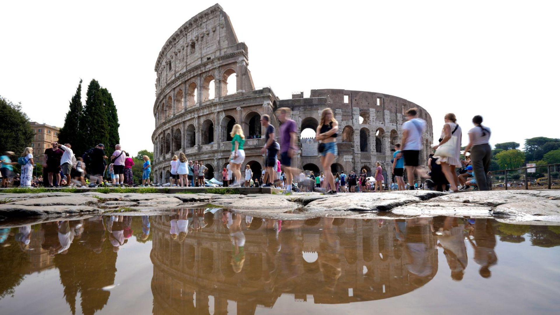 Colosseum controversy Airbnb and ‘Gladiator II’ team up for battles in