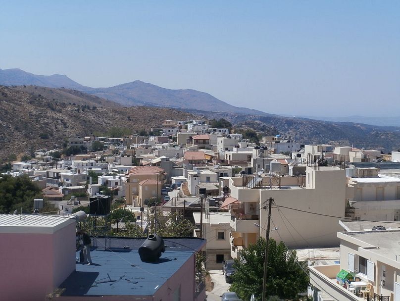 Anogeia is actively training residents as certified nature guides, who will lead visitors through the breathtaking landscapes of the Psiloritis UNESCO Global Geopark.