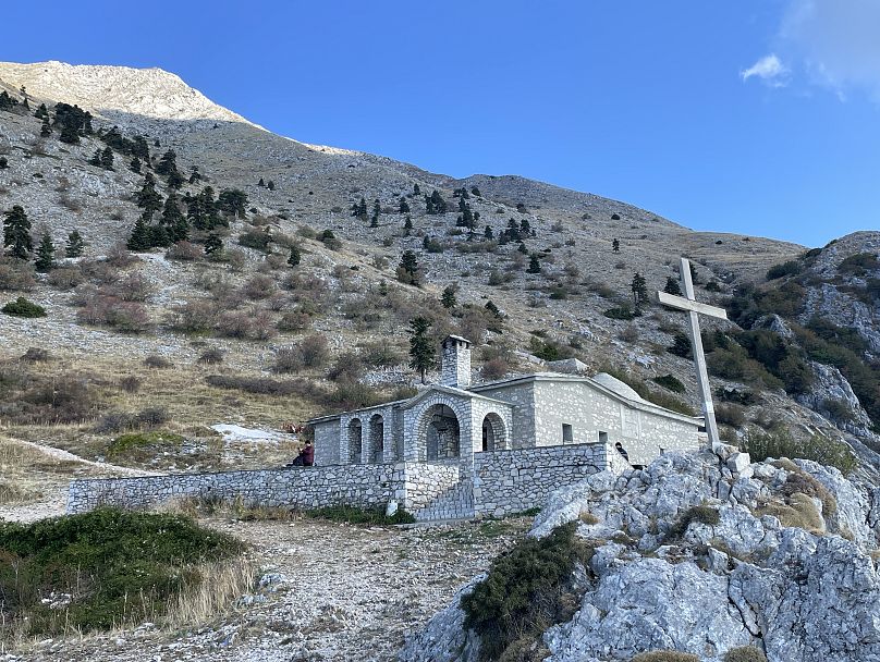 Το πετρόκτιστο εκκλησάκι, αφιερωμένο στη «Μητέρα» όλων