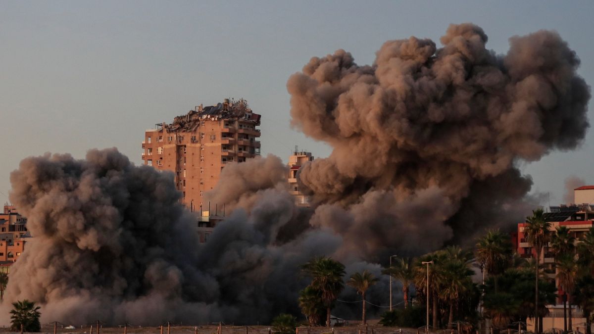 إطلاق صواريخ من غزة باتجاه بلدات الغلاف للمرة الثالثة خلال أسبوع وقصف مكثف على ضاحية بيروت الجنوبية