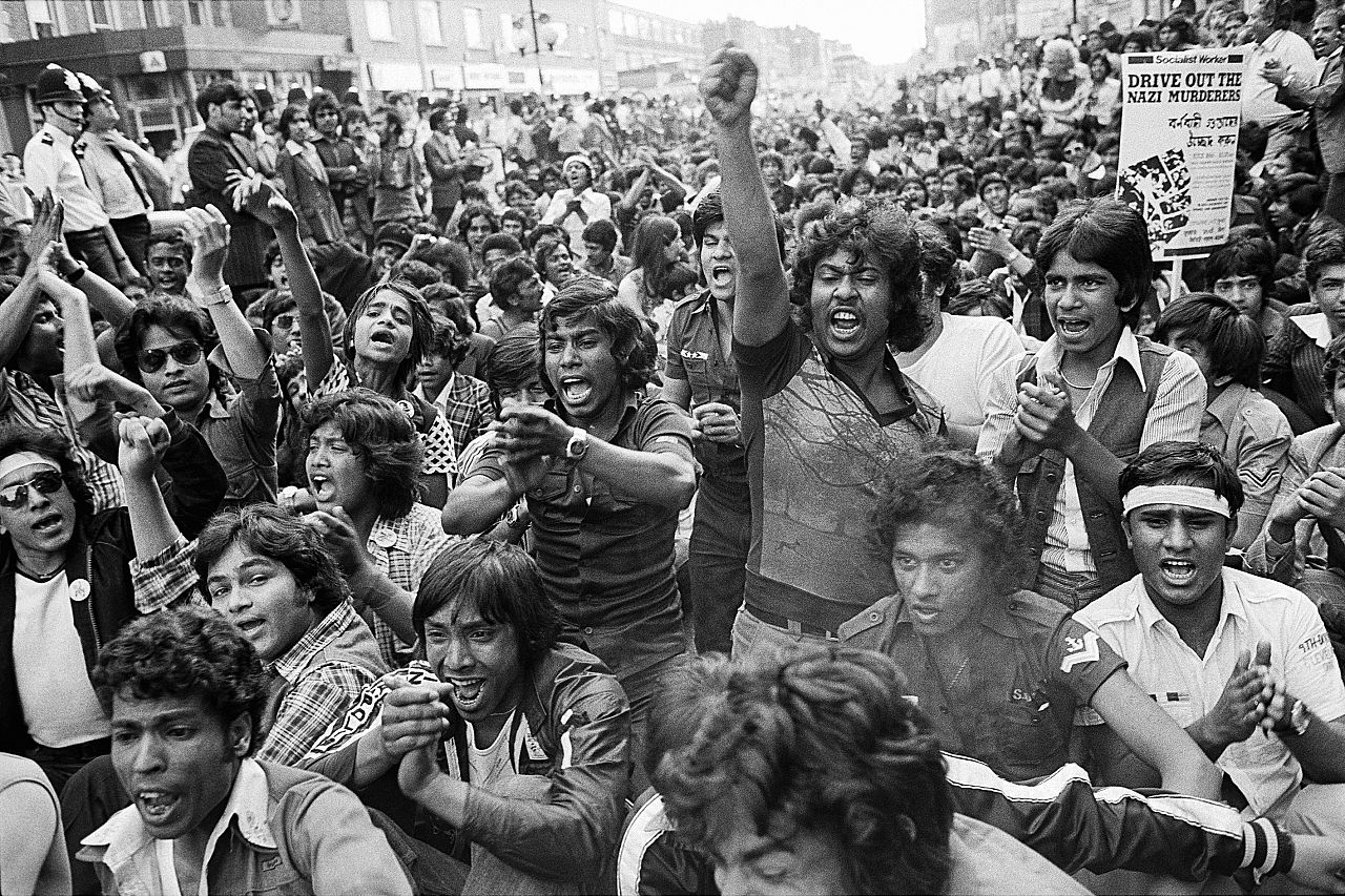 Outside police station, Bethnal Green Road, London E2, 17 July 1978