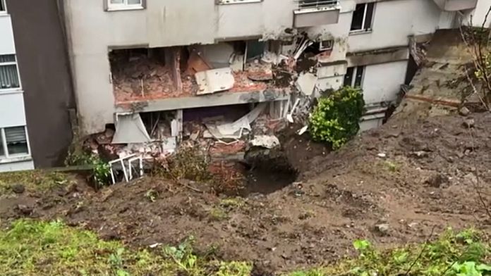 No comment: At least one dead after landslide in eastern Turkey