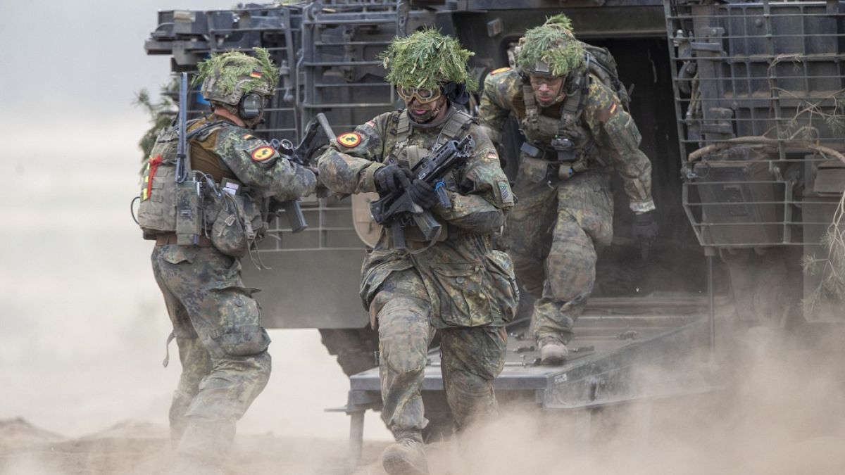 Éles háborúra készíti fel a Bundeswehr a kulcsfontosságú német vállalatokat