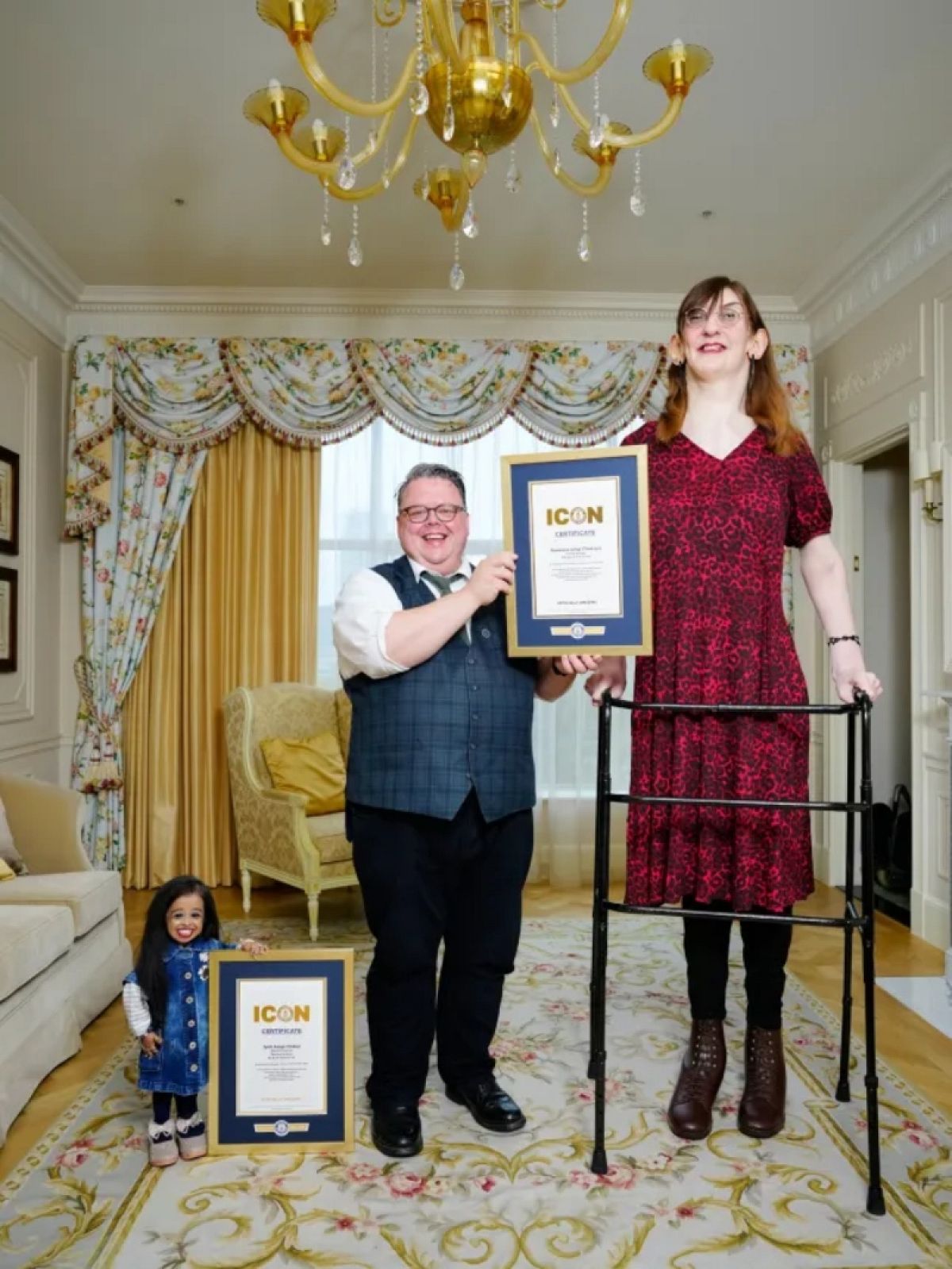 The world's tallest and shortest women meet in London for record ...