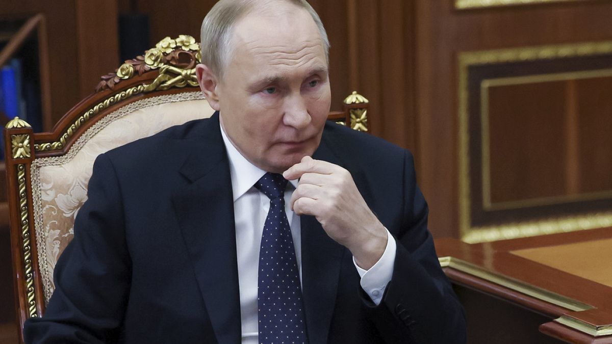 Putin tests a new generation missile against Ukraine and says it is a secret weapon