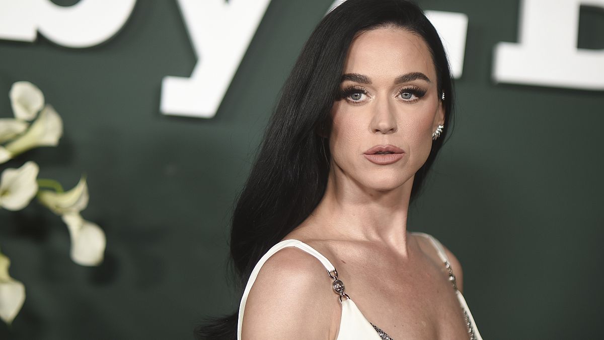 Katy vs Katie Katy Perry wins trademark battle against Aussie fashion designer Euronews