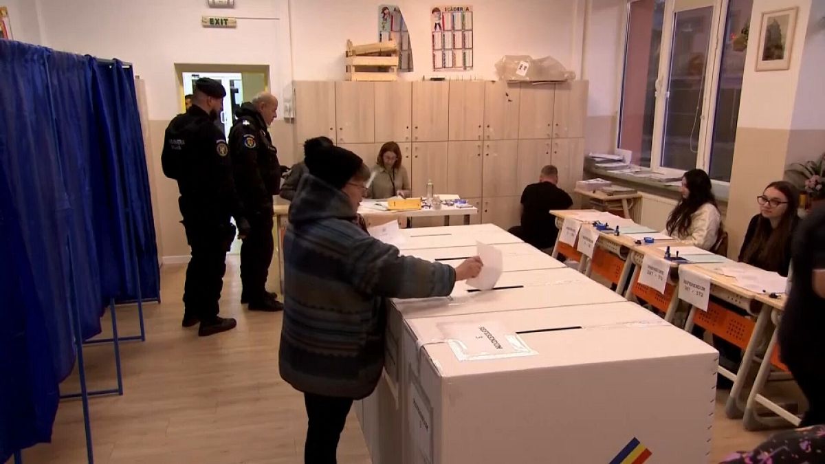 Voting under way in Romania’s presidential election