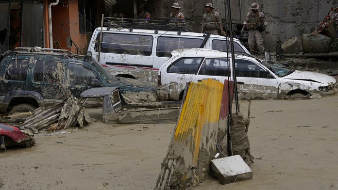 Bolivia: Landslide in La Paz hits 40 homes