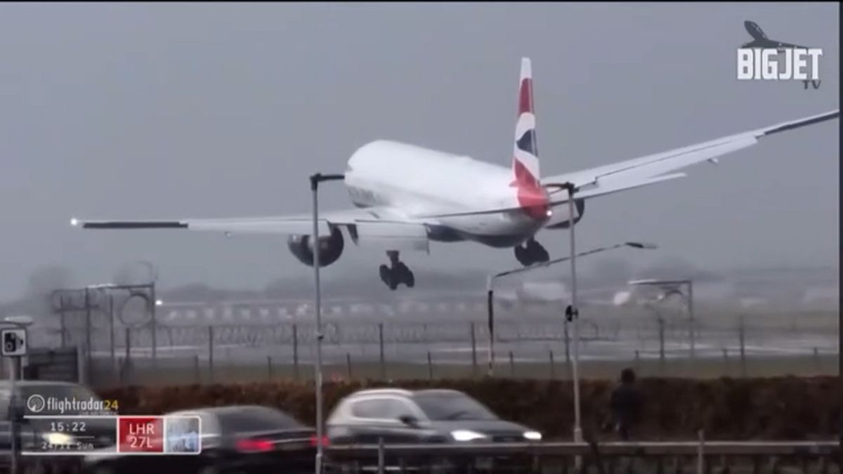 Pilot performs go-around at UK airport as Storm Bert disrupts landing