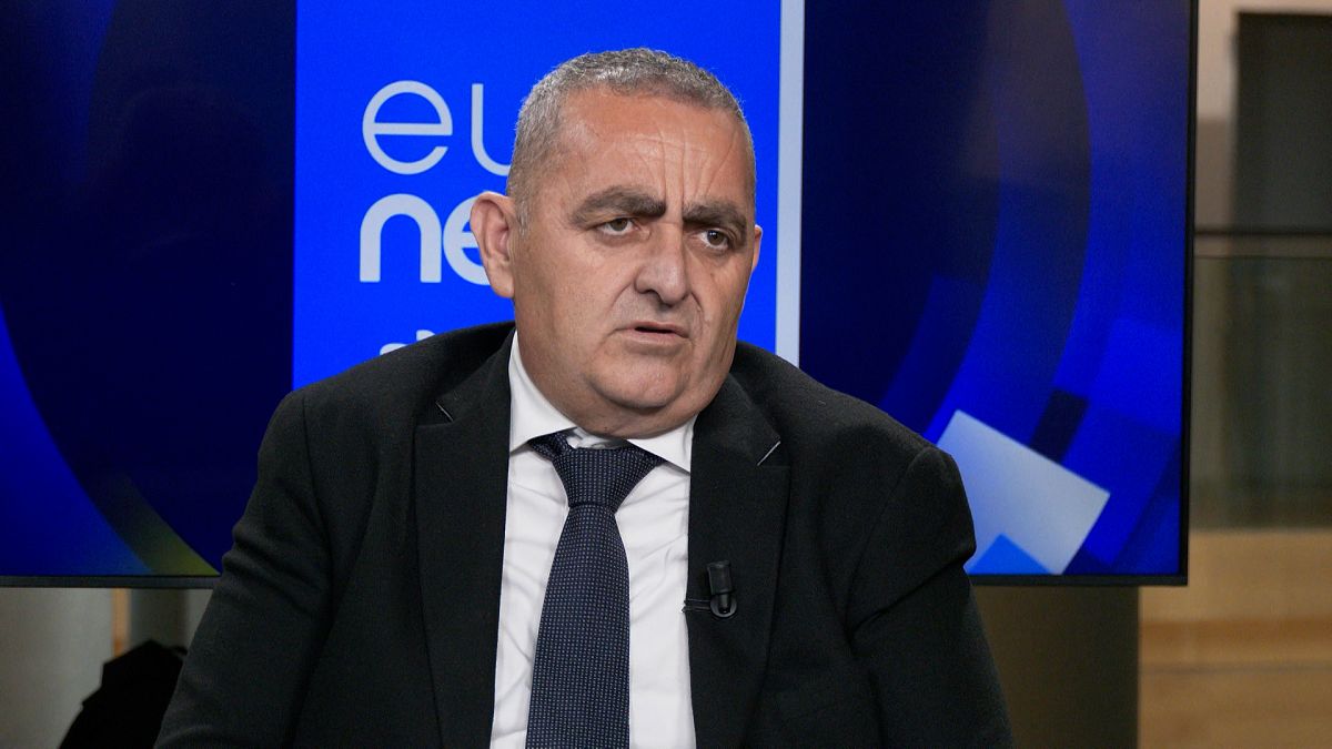 Βίντεο. Μπελέρης στο euronews: «Η Αλβανία στην Ευρώπη, όμως ο Ράμα μοιάζει στον Όρμπαν και στον Πούτιν»