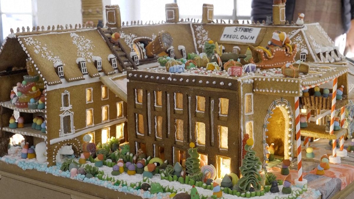 Architects across London bake up magic at the Gingerbread City exhibition