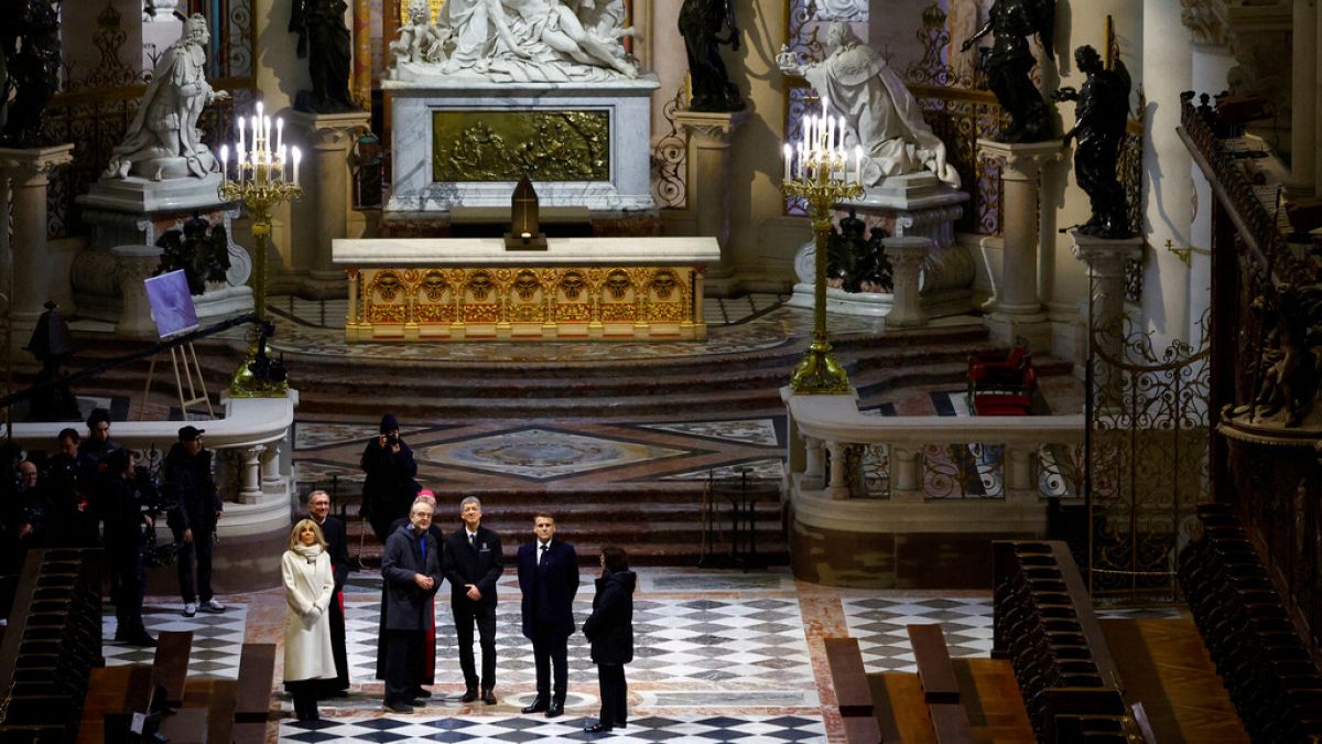 Trump set to attend Notre Dame reopening in first trip since election win