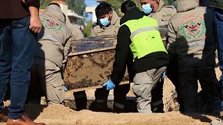 No Comment : exhumation des victimes de la guerre au Liban 