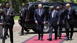 Biden "fier" d'être le premier président américain à visiter l'Angola