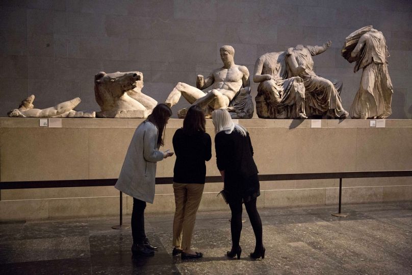 Le statue di marmo del frontone est del Partenone al British Museum di Londra, 8 gennaio 2015