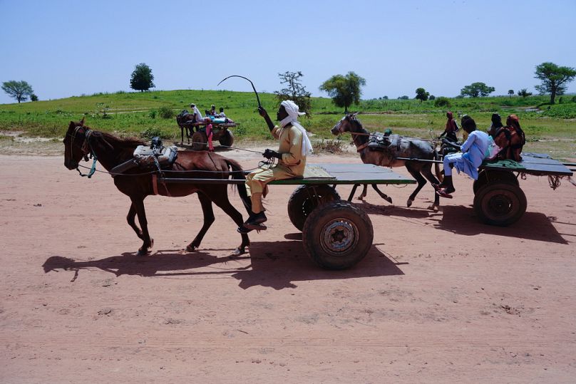 فارون إلى تشاد قادمين من السودان في أدري، تشاد، الأحد، 6 أكتوبر/تشرين الأول 2024