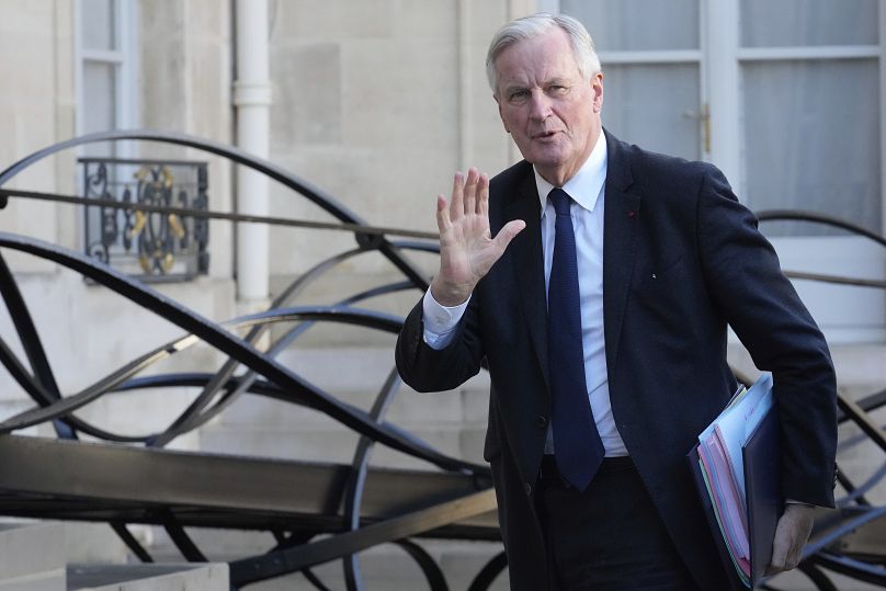Le Premier ministre français Michel Barnier arrive à la réunion hebdomadaire du cabinet au palais de l'Élysée, à Paris, le jeudi 10 octobre 2024.