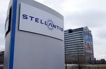 L'insegna Stellantis all'esterno del Chrysler Technology Center, ad Auburn Hills, nel Michigan, Usa, 19 gennaio 2021 