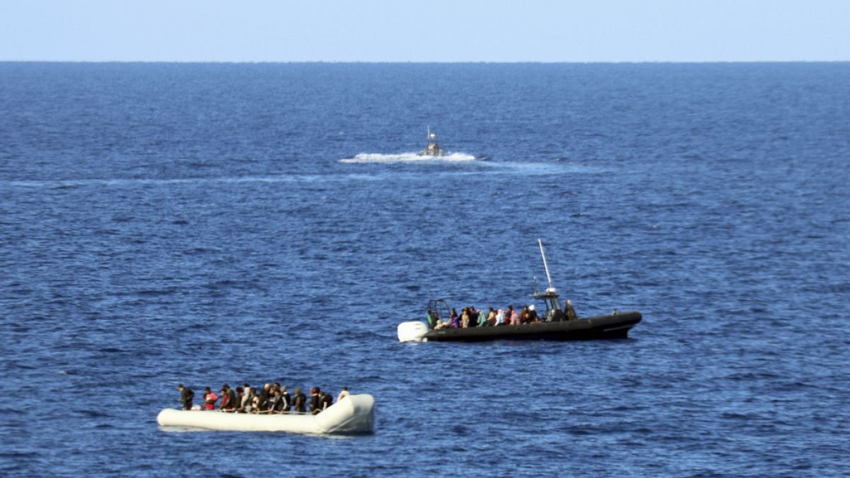 L’Italia: paura dei migranti ma cittadinanze record