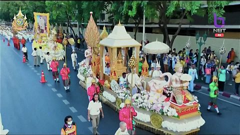 Buddha's tooth relic arrives in Thailand from China