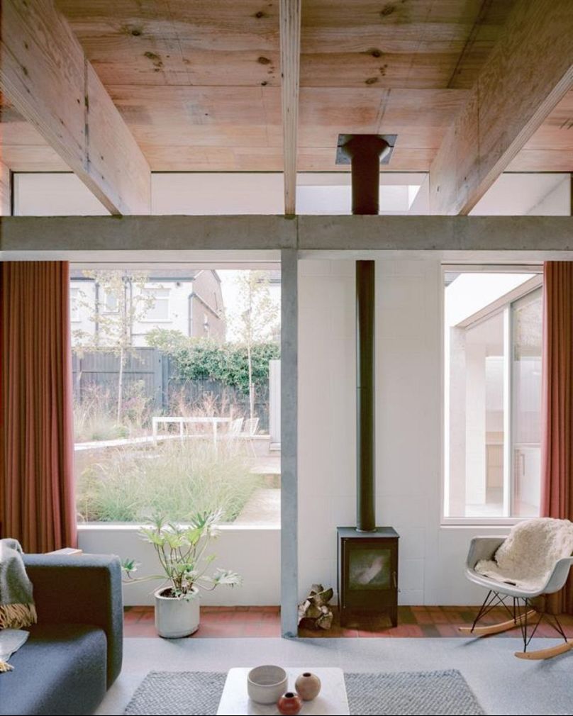 Interior living room, Six Columns. 