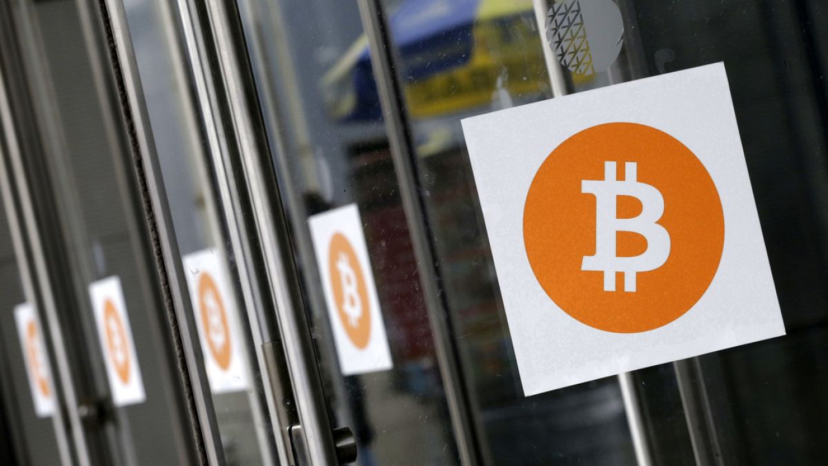 Ιστορικό ρεκόρ για το Bitcoin: Έσπασε το φράγμα των 100.000 δολαρίων