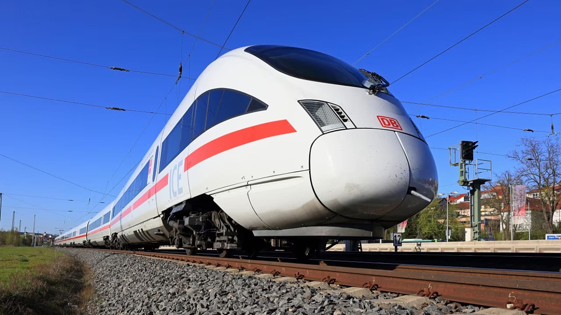 From €10 tickets to mega luxury: Europe’s most exciting new train ...
