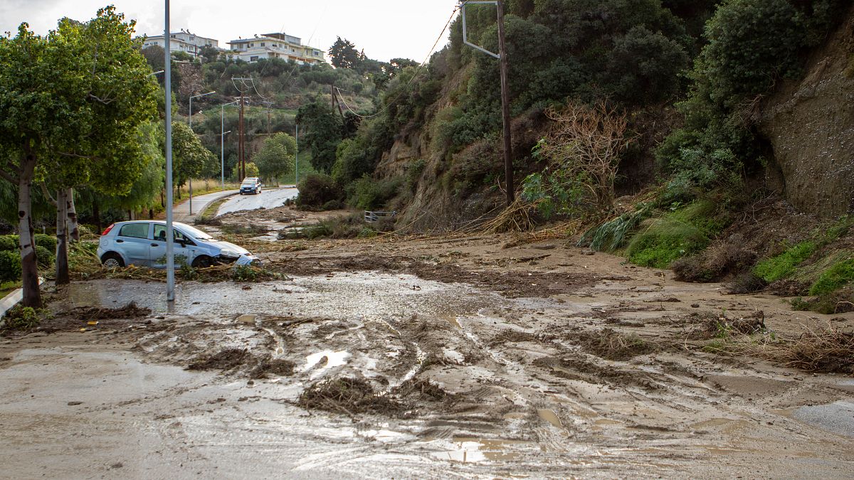 Ελλάδα: Νέα επιδείνωση του καιρού - Προειδοποίηση του 112 για καταιγίδες στη Ρόδο