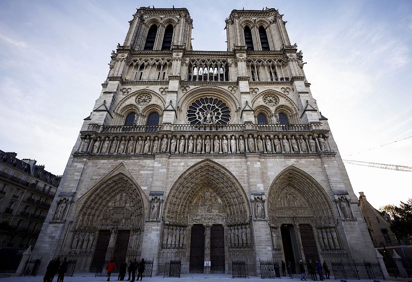 La fachada de Notre Dame, ya lista para recibir al público