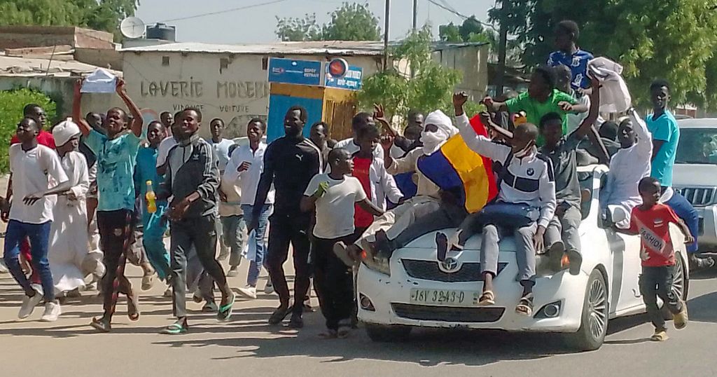 Hundreds of Chadians demonstrate for the “departure of France”