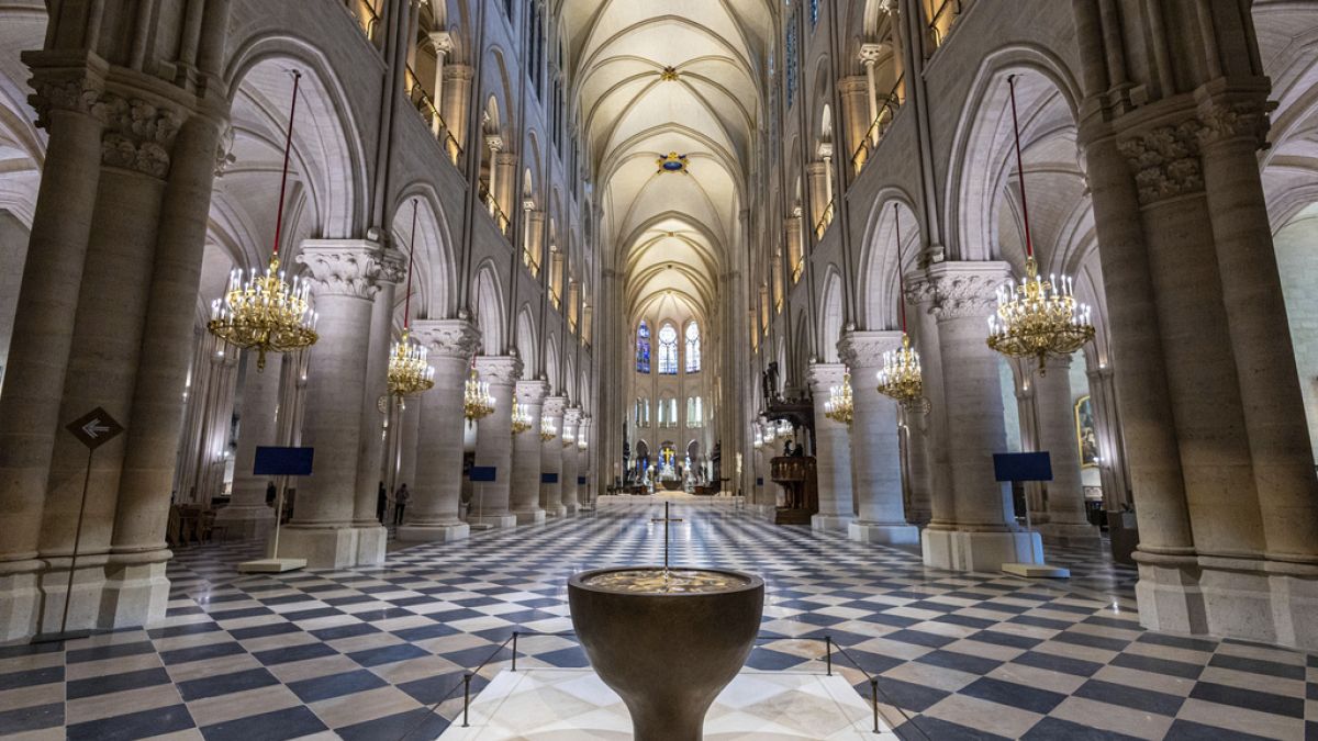 Macron to meet with Trump and Zelenskyy as Notre Dame reopens its doors