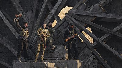 Rebellen sind auf dem Vormarsch nach Damaskus Rebellen sind auf dem Vormarsch nach Damaskus