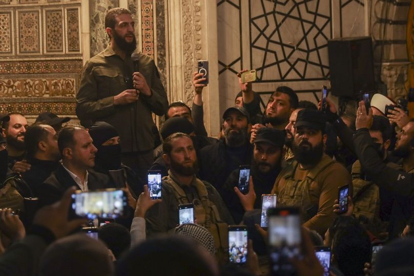 Abou Mohammed al-Joulani s'exprime à la mosquée des Omeyyades à Damas le dimanche 8 décembre.