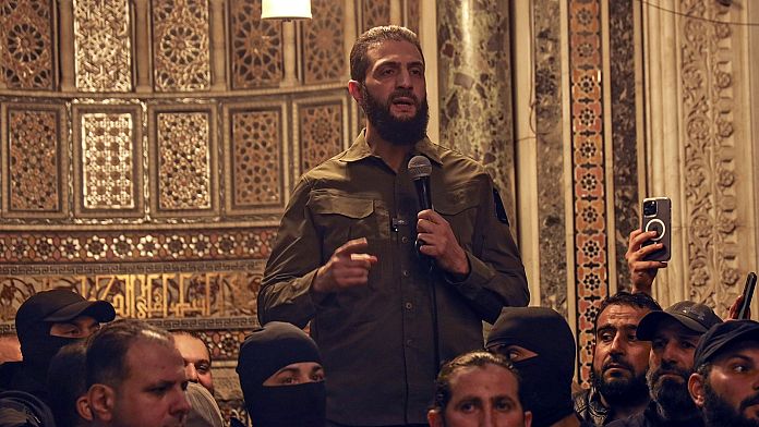 Siria, l'Ue resta alla finestra: sospesi i contatti con i ribelli siriani in attesa di "sviluppi"