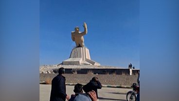 Destruction of a giant statue of former Syrian president Hafez al-Assad, father of Bashar al-Assad, Dayr Atiyah, in Syria on 09.12.2024