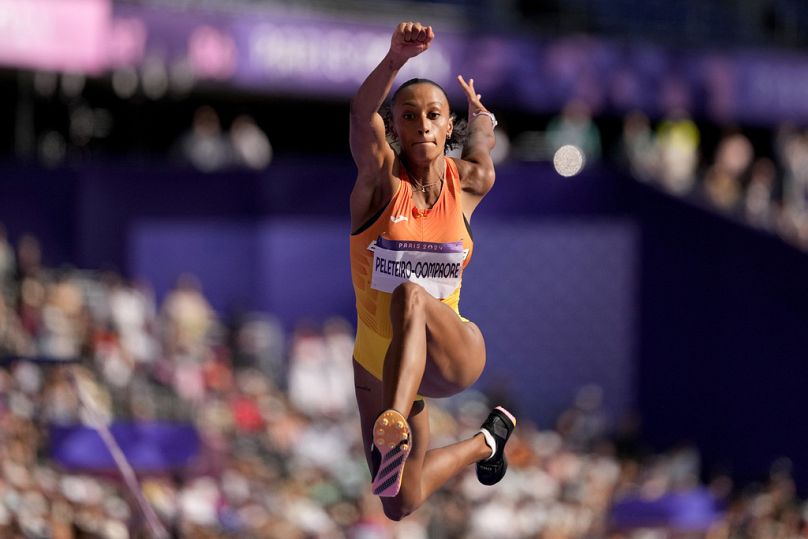 Ana Peleteiro-Compaore, spagnola, durante le qualificazioni del salto triplo femminile alle Olimpiadi estive del 2024, 2 agosto 2024, Saint-Denis, Francia