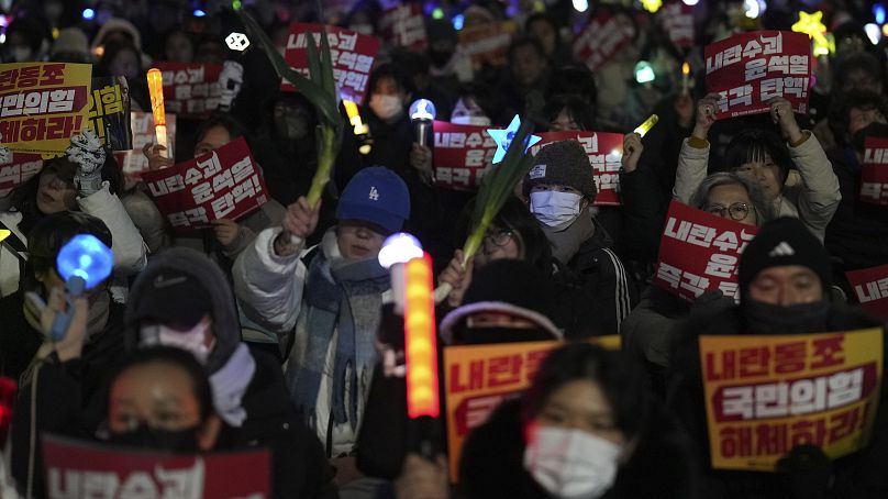 Manifestantes na Coreia do Sul pedem a demissão do presidente