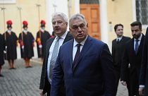 Il primo ministro ungherese Viktor Orban arriva all'incontro con Papa Francesco in Vaticano, mercoledì 4 dicembre 2024. 