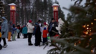 No Comment : le village du Père Noël en proie au tourisme de masse