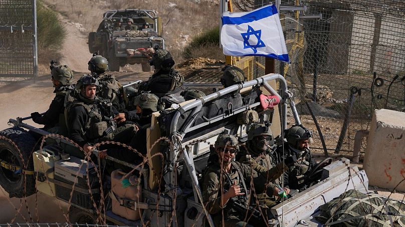 Il passaggio delle forze dell'esercito israeliano dalla linea Alfa, il confine tra Siria e Israele nel Golan - 12 dicembre 2024