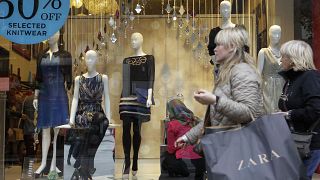 Shoppers in London. 17 November 2011.