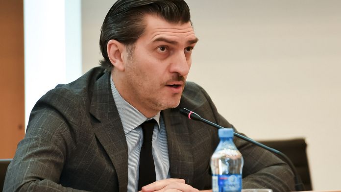 Georgia: l'ex calciatore Mikheil Kavelashvili eletto presidente, proteste in piazza