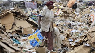 Nigeria : à Lagos, des déchets plastiques financent l'éducation des enfants