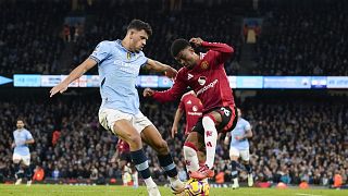 Man United secures stunning late comeback to win against Man City 