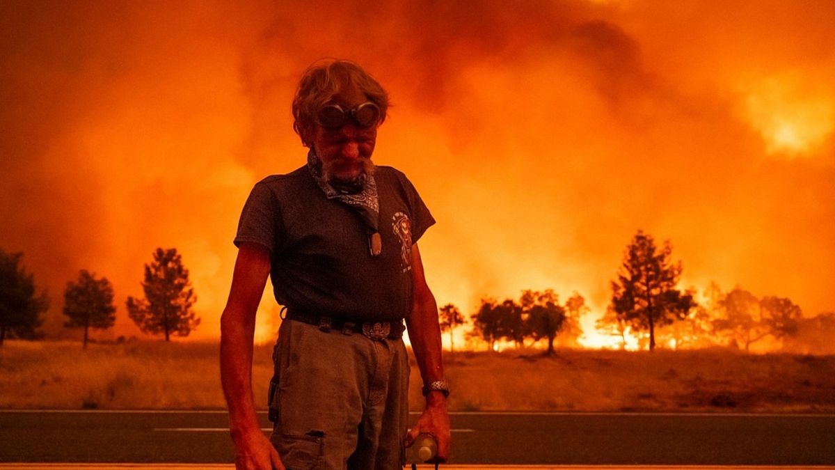 From destruction to deadly heat, photojournalists capture the reality of climate change in 2024